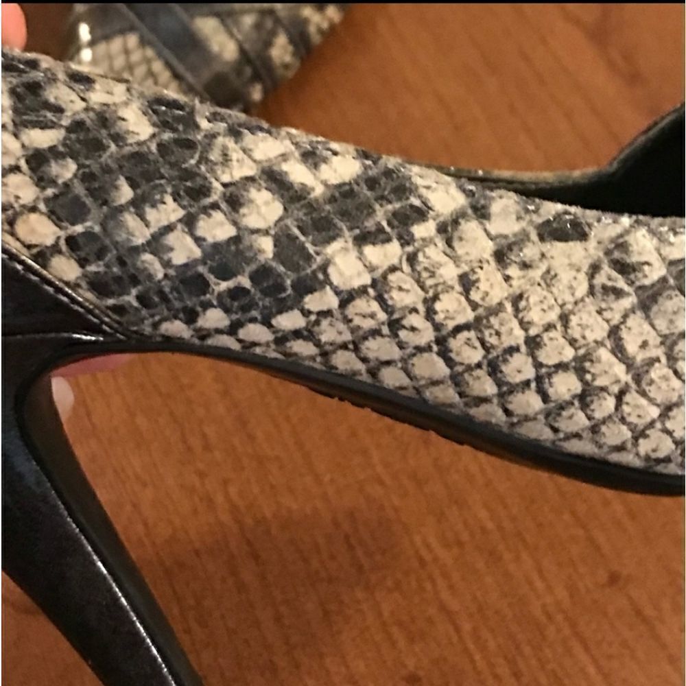 Great Condition Apt 9 Faux Snakeskin Heels Sz 6M - Picture 2 of 12